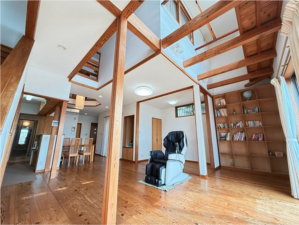 宝塚市雲雀丘山手、中古一戸建ての画像です