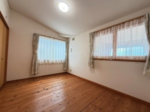 宝塚市雲雀丘山手、中古一戸建ての画像です