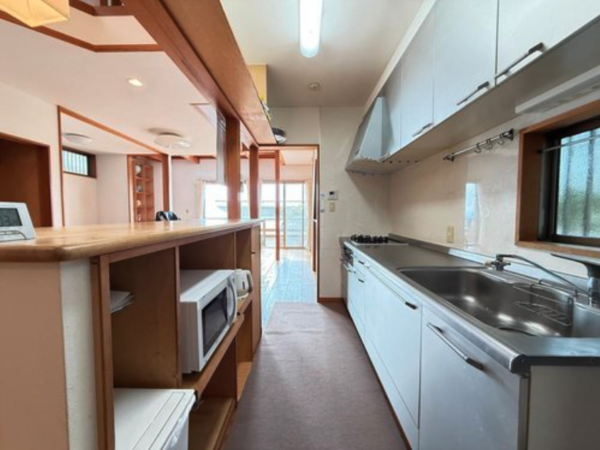 宝塚市雲雀丘山手、中古一戸建ての画像です