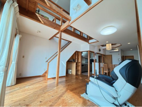 宝塚市雲雀丘山手、中古一戸建ての画像です