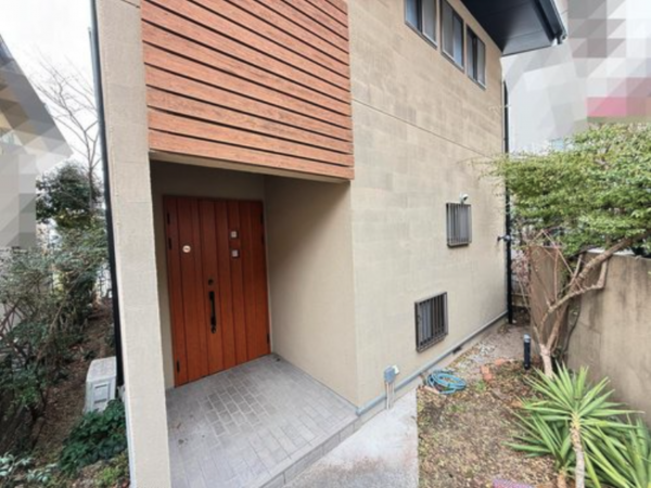 宝塚市雲雀丘山手、中古一戸建ての画像です