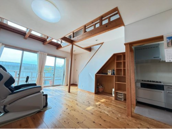 宝塚市雲雀丘山手、中古一戸建ての画像です