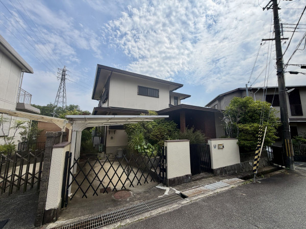 池田市伏尾台、中古一戸建ての画像です