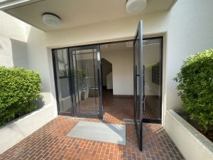 池田市五月丘、マンションの画像です