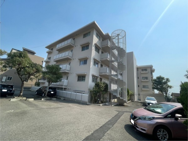 池田市五月丘、マンションの画像です