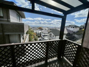 宝塚市雲雀丘山手、中古一戸建ての画像です
