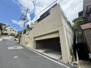 宝塚市雲雀丘山手、中古一戸建ての画像です