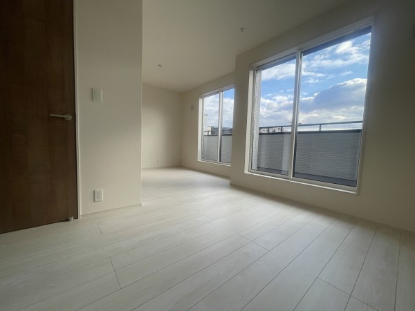 池田市緑丘、新築一戸建ての画像です