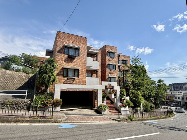 池田市綾羽、マンションの画像です