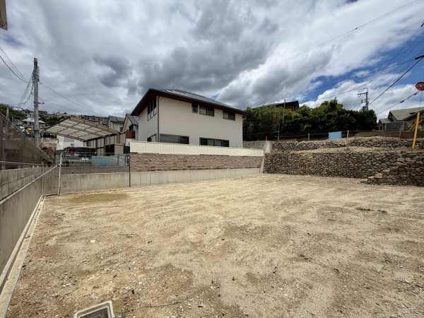 宝塚市雲雀丘、土地の画像です