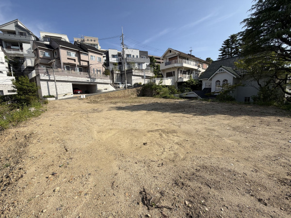 宝塚市雲雀丘、土地の画像です