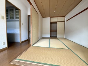 川西市花屋敷、マンションの画像です