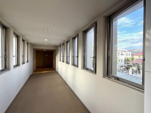 川西市花屋敷、マンションの画像です