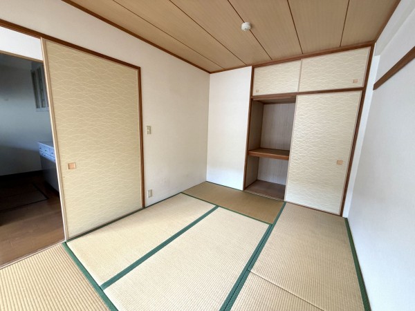 川西市花屋敷、マンションの画像です