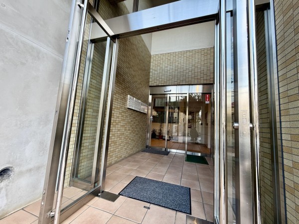 川西市花屋敷、マンションの画像です