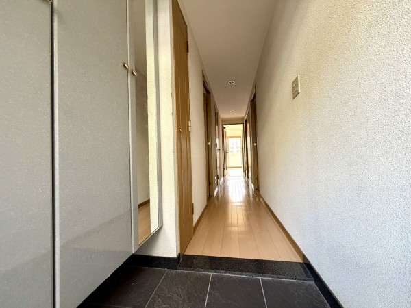 川西市花屋敷、マンションの画像です