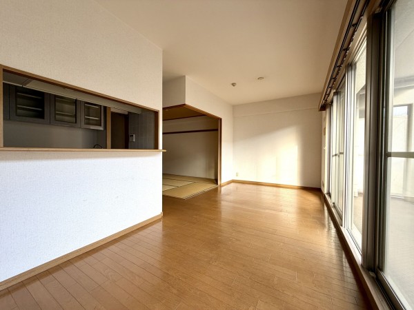 川西市花屋敷、マンションの画像です