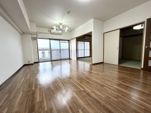 川西市小花、マンションの画像です