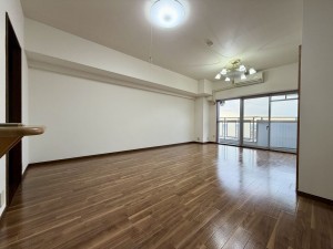 川西市小花、マンションの画像です