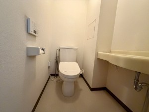 川西市小花、マンションの画像です