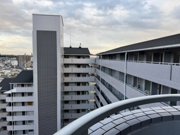 川西市小花、マンションの画像です