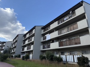 川西市栄町、マンションの画像です