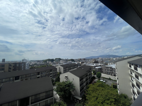 川西市栄町、マンションの画像です