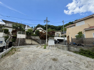 宝塚市花屋敷松ガ丘、土地の画像です