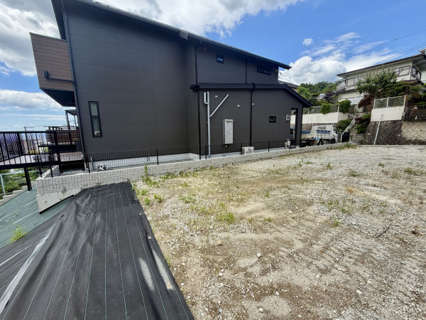 宝塚市花屋敷松ガ丘、土地の画像です