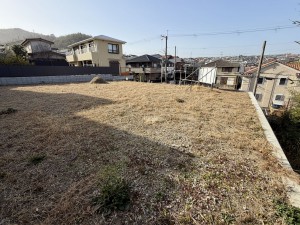 川西市松が丘町、土地の画像です