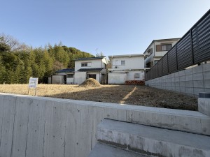 川西市松が丘町、土地の画像です