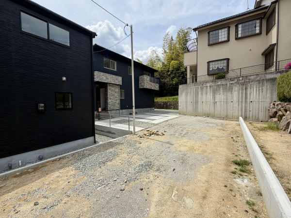 宝塚市花屋敷つつじガ丘、新築一戸建ての画像です
