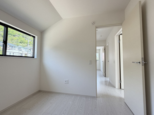 宝塚市花屋敷つつじガ丘、新築一戸建ての画像です