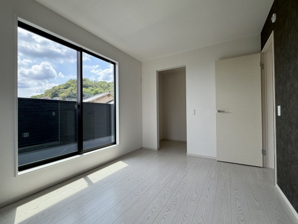 宝塚市花屋敷つつじガ丘、新築一戸建ての画像です