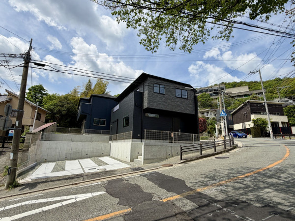 宝塚市花屋敷つつじガ丘、新築一戸建ての画像です