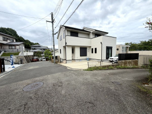 宝塚市花屋敷松ガ丘、新築一戸建ての画像です