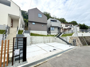 宝塚市花屋敷松ガ丘、新築一戸建ての画像です