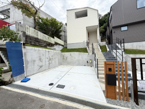 宝塚市花屋敷松ガ丘、新築一戸建ての画像です