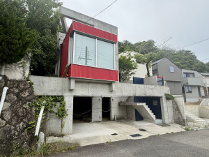 宝塚市花屋敷松ガ丘、中古一戸建ての画像です