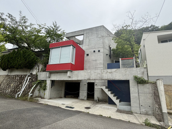 宝塚市花屋敷松ガ丘、中古一戸建ての画像です