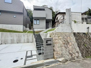 宝塚市花屋敷松ガ丘、新築一戸建ての画像です