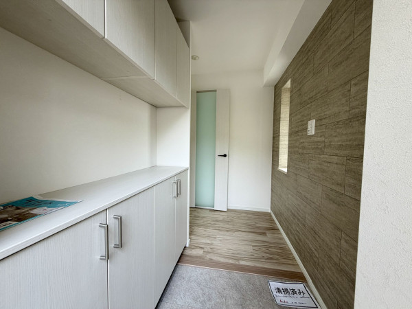 宝塚市雲雀丘山手、マンションの画像です