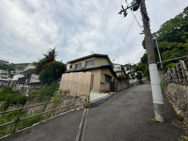 宝塚市花屋敷つつじガ丘、土地の画像です