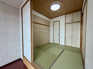 川西市花屋敷、マンションの画像です