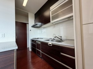 川西市花屋敷、マンションの画像です