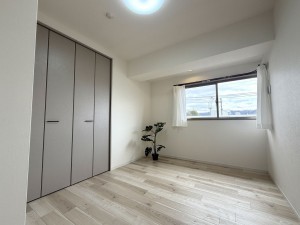 宝塚市雲雀丘、マンションの画像です