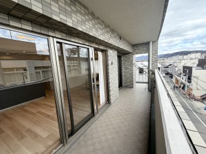 宝塚市雲雀丘、マンションの画像です