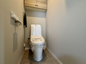 宝塚市雲雀丘、マンションの画像です