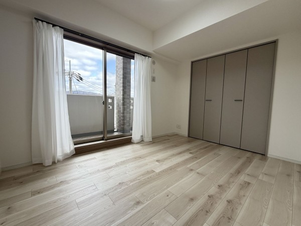 宝塚市雲雀丘、マンションの画像です