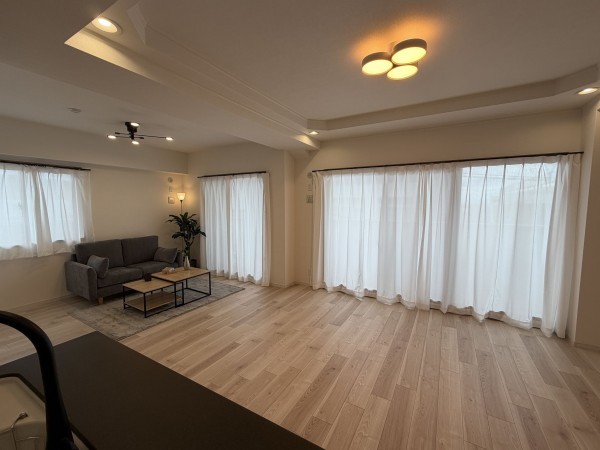 宝塚市雲雀丘、マンションの画像です